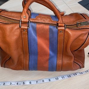 GUCCI VTG NEEDS CLEANING But flips good $